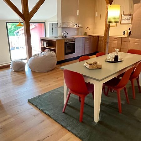 Grosse Wohnung Mit Loggia Templin Extérieur photo