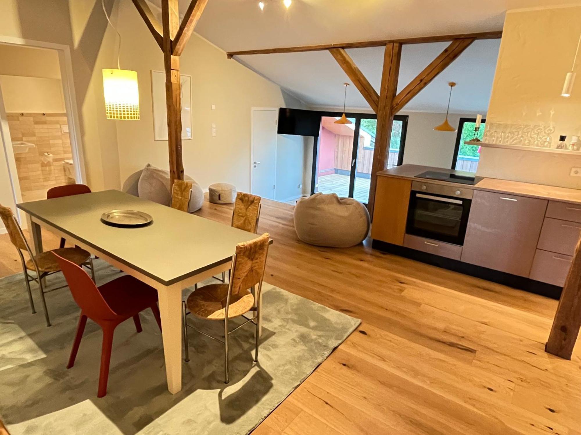 Grosse Wohnung Mit Loggia Templin Extérieur photo